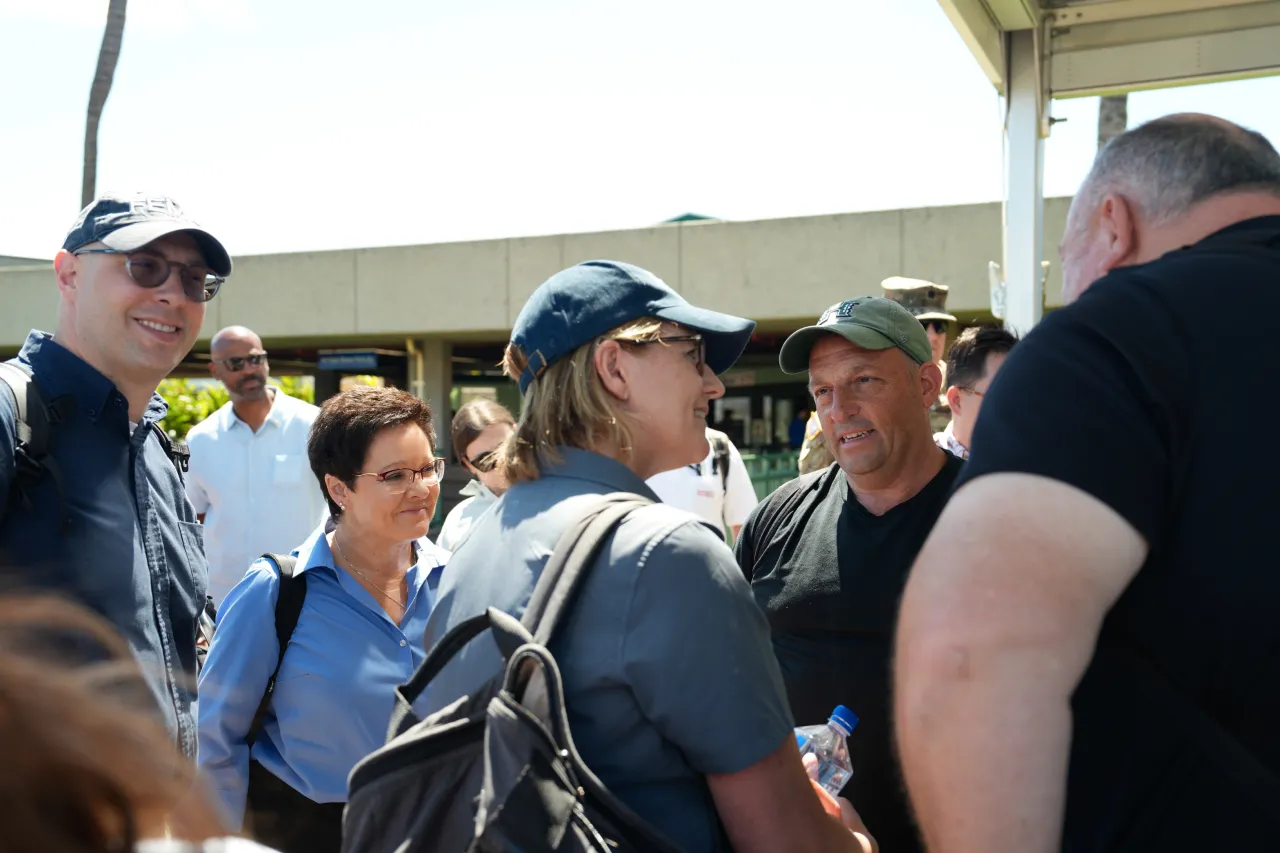 Image: FEMA Administrator and US Fire Administrator Discuss Hawaii Wildfire Response with Governor Green