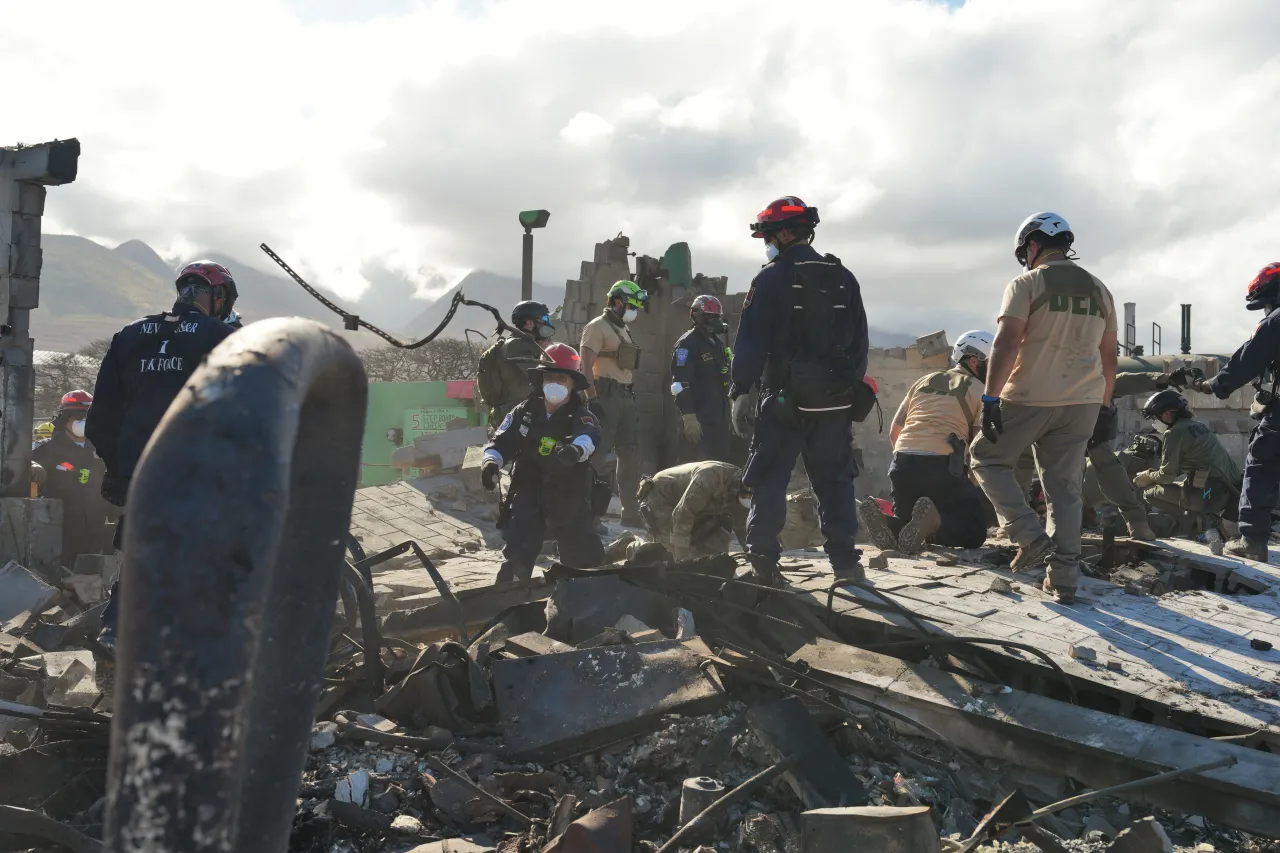 Image: FEMA Continues Urban Search and Rescue for Hawaii Wildfires