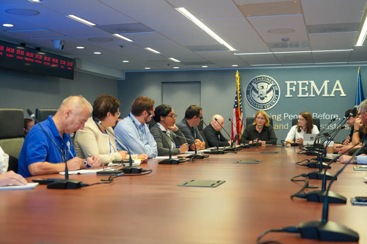 Image: FEMA Leadership Responds to Hurricane Idalia