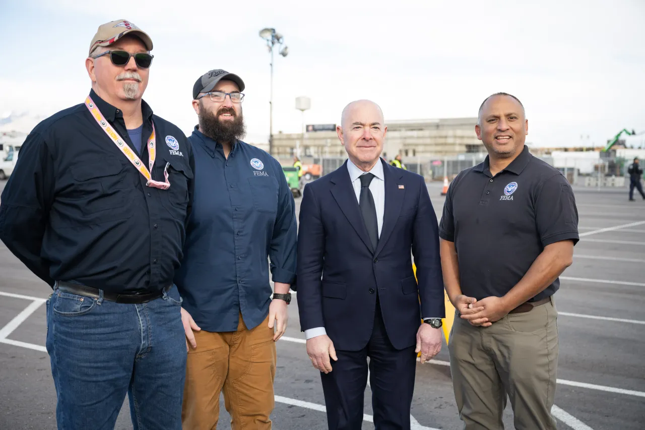 Image: DHS Secretary Alejandro Mayorkas Meets with DHS Employees Conducting Super Bowl Preparations (031)