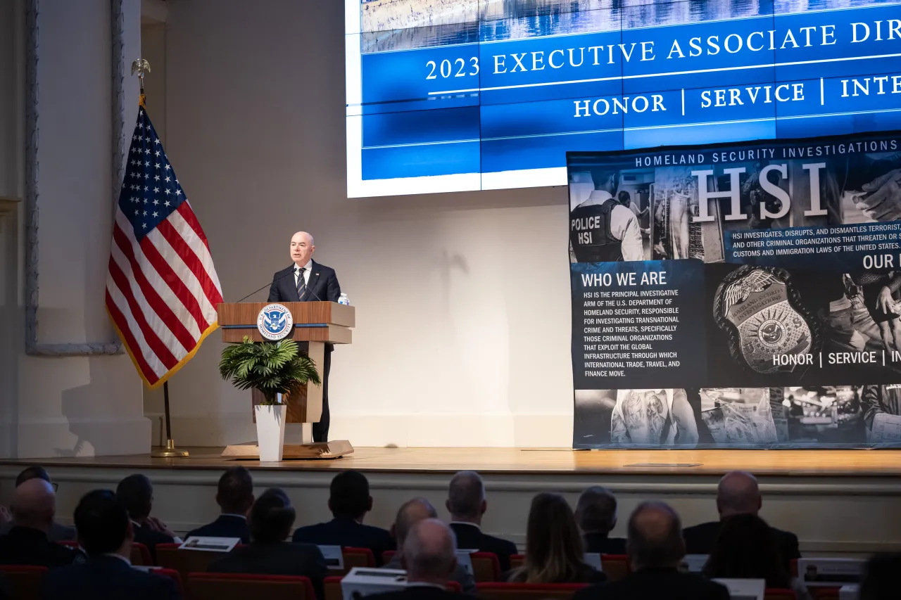 Image: DHS Secretary Alejandro Mayorkas Delivers Remarks at Annual HSI EAD Award Ceremony (009)