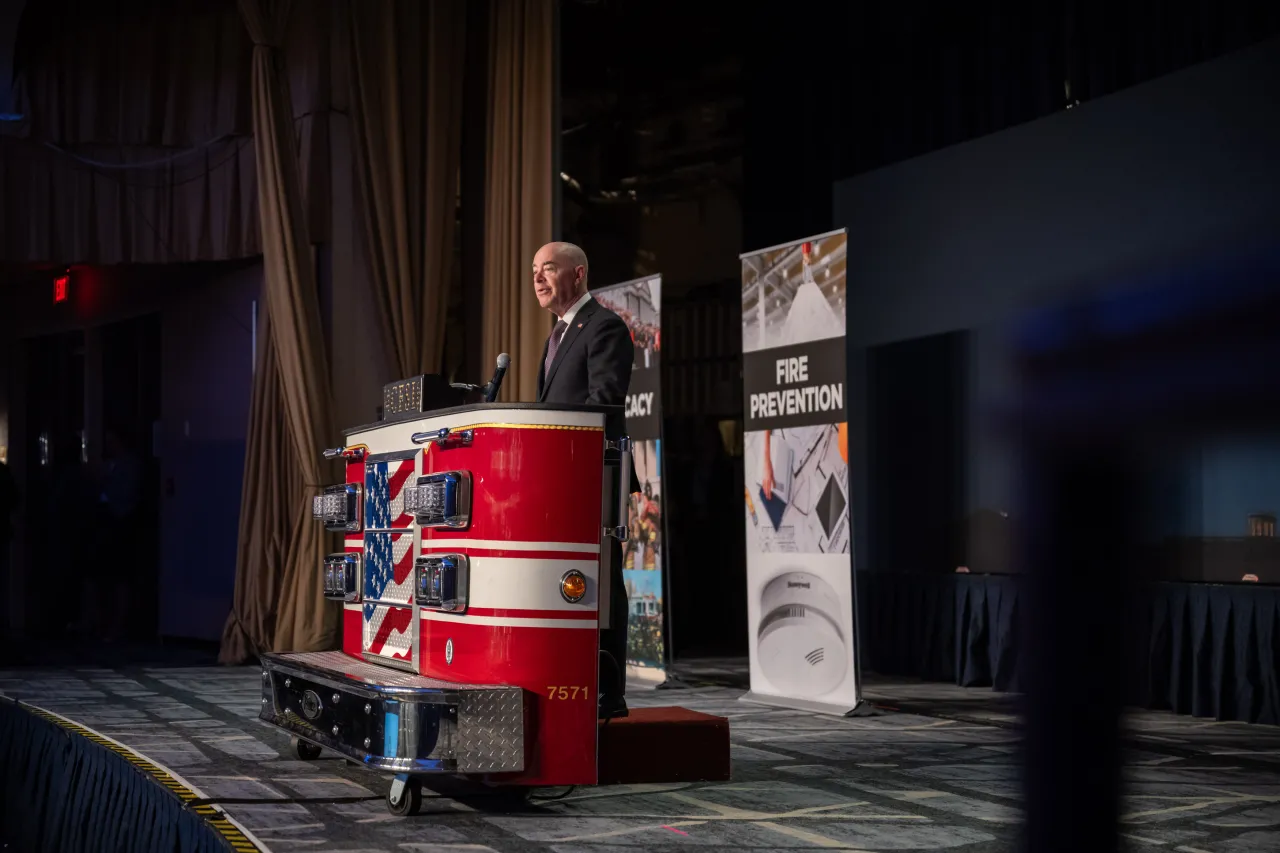 Image: DHS Secretary Alejandro Mayorkas Delivers Remarks at 34th Annual National Fire and Emergency Services Dinner (020)