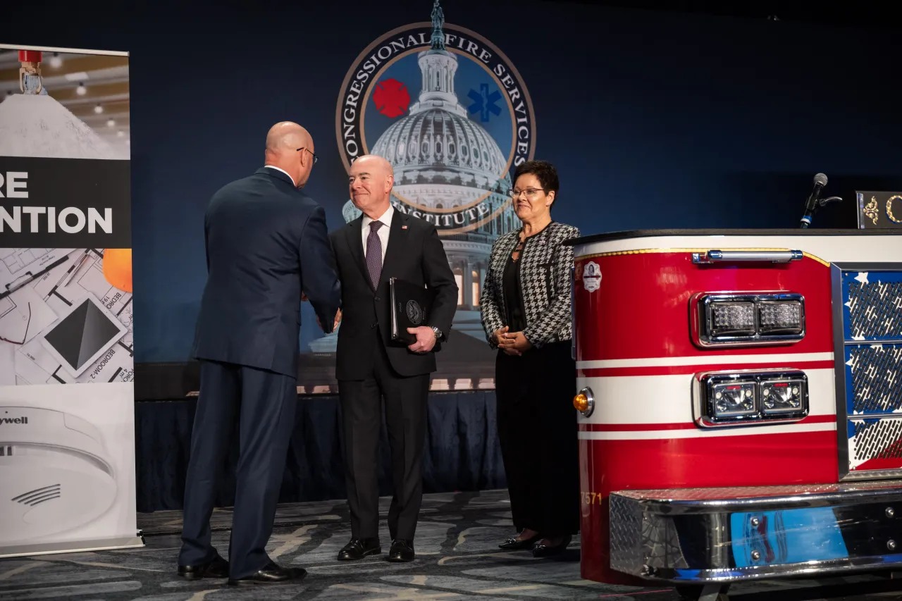 Image: DHS Secretary Alejandro Mayorkas Delivers Remarks at 34th Annual National Fire and Emergency Services Dinner (021)