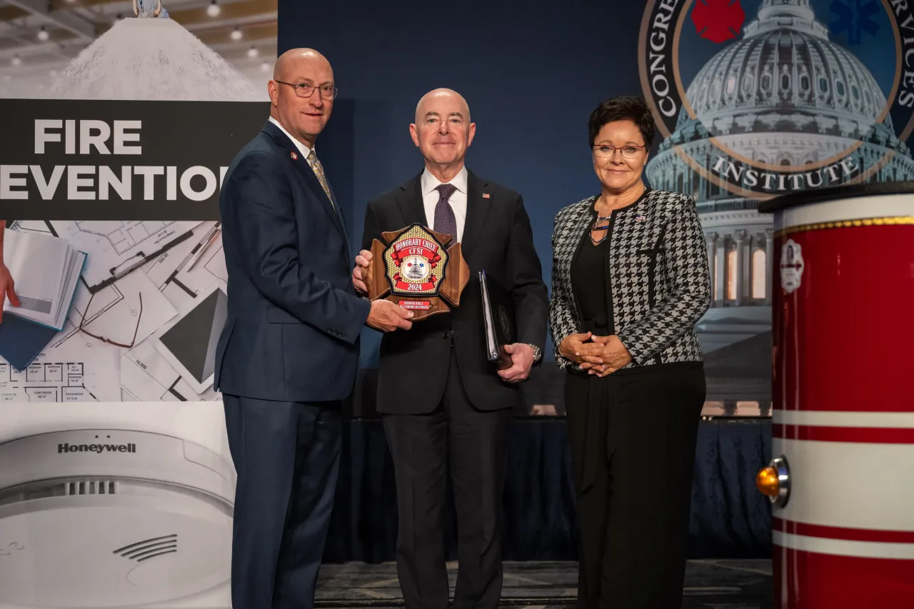 Image: DHS Secretary Alejandro Mayorkas Delivers Remarks at 34th Annual National Fire and Emergency Services Dinner (022)