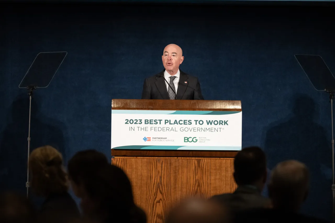 Image: DHS Secretary Alejandro Mayorkas Delivers Remarks on the Recognition of DHS Advancement on Partnership for Public Service List of “Best Places to Work” (019)