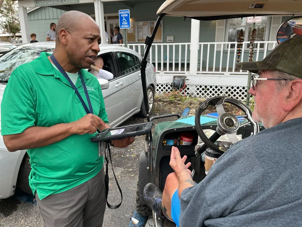 Image: FEMA Disaster Survivor Assistance Teams Help Hurricane Helene Survivors