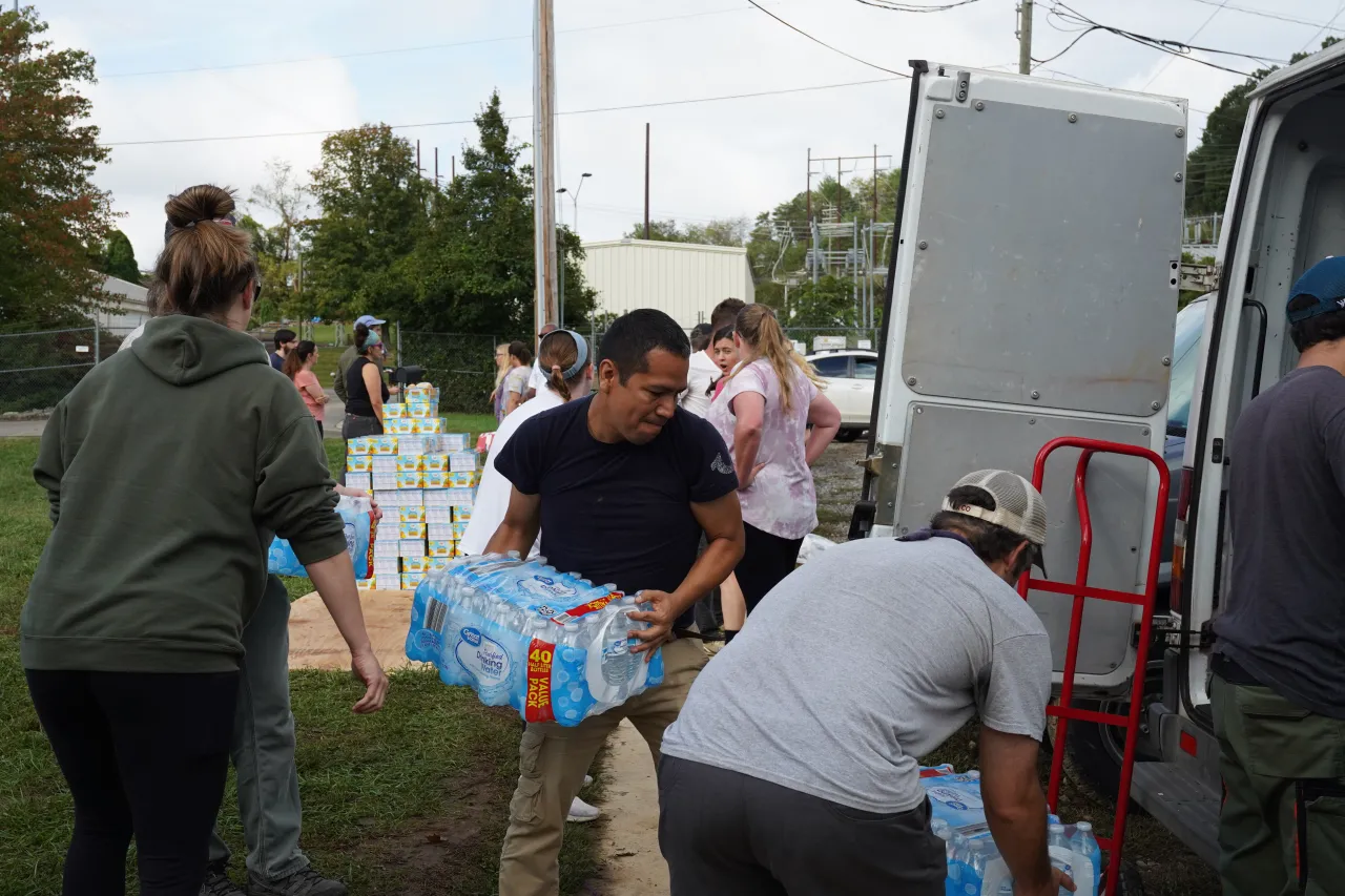 Image: Volunteers Distribute Supplies to Hurricane Helene Survivors