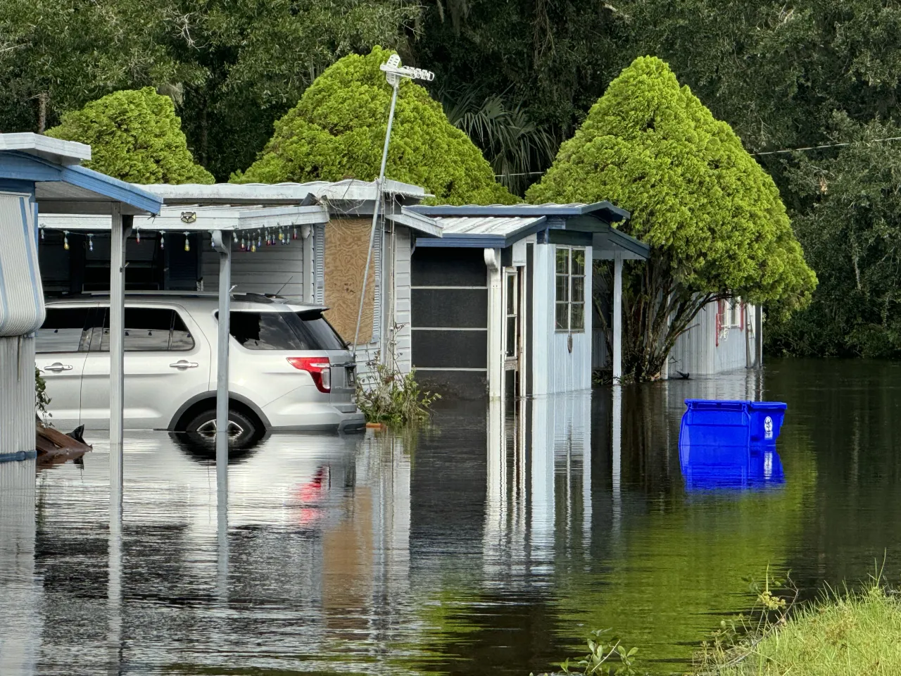 Image: Flooding From Hurricane Milton (004)