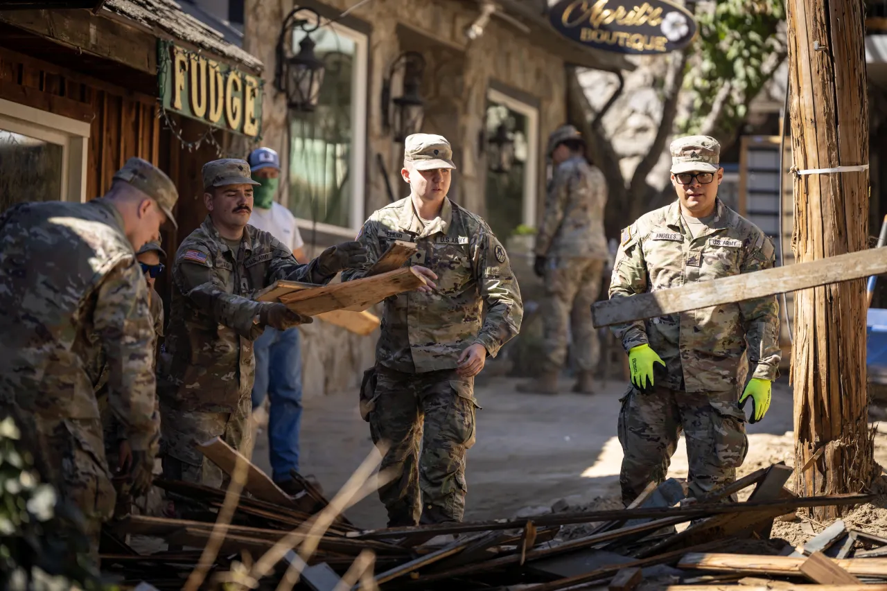 Image: U.S. Army Removes Debris in Western NC (009)