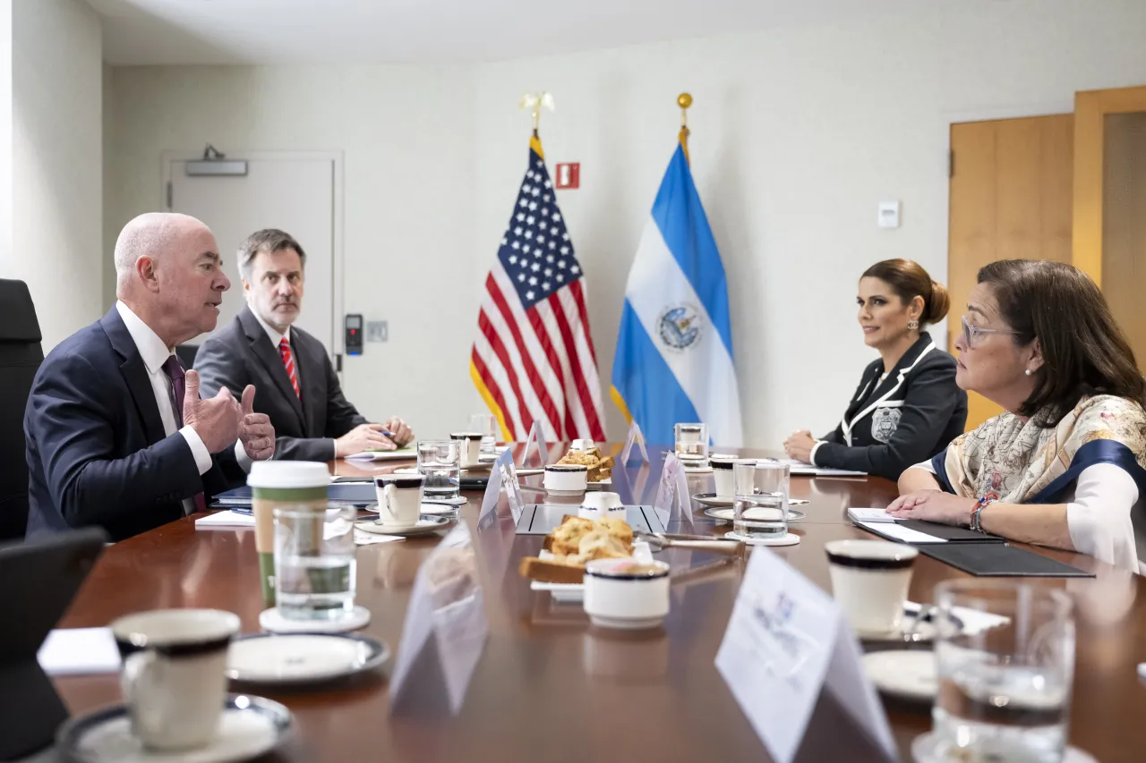 Image: DHS Secretary Alejandro Mayorkas Participates in a Bilateral Meeting with El Salvador Minister of Foreign Affairs (005)