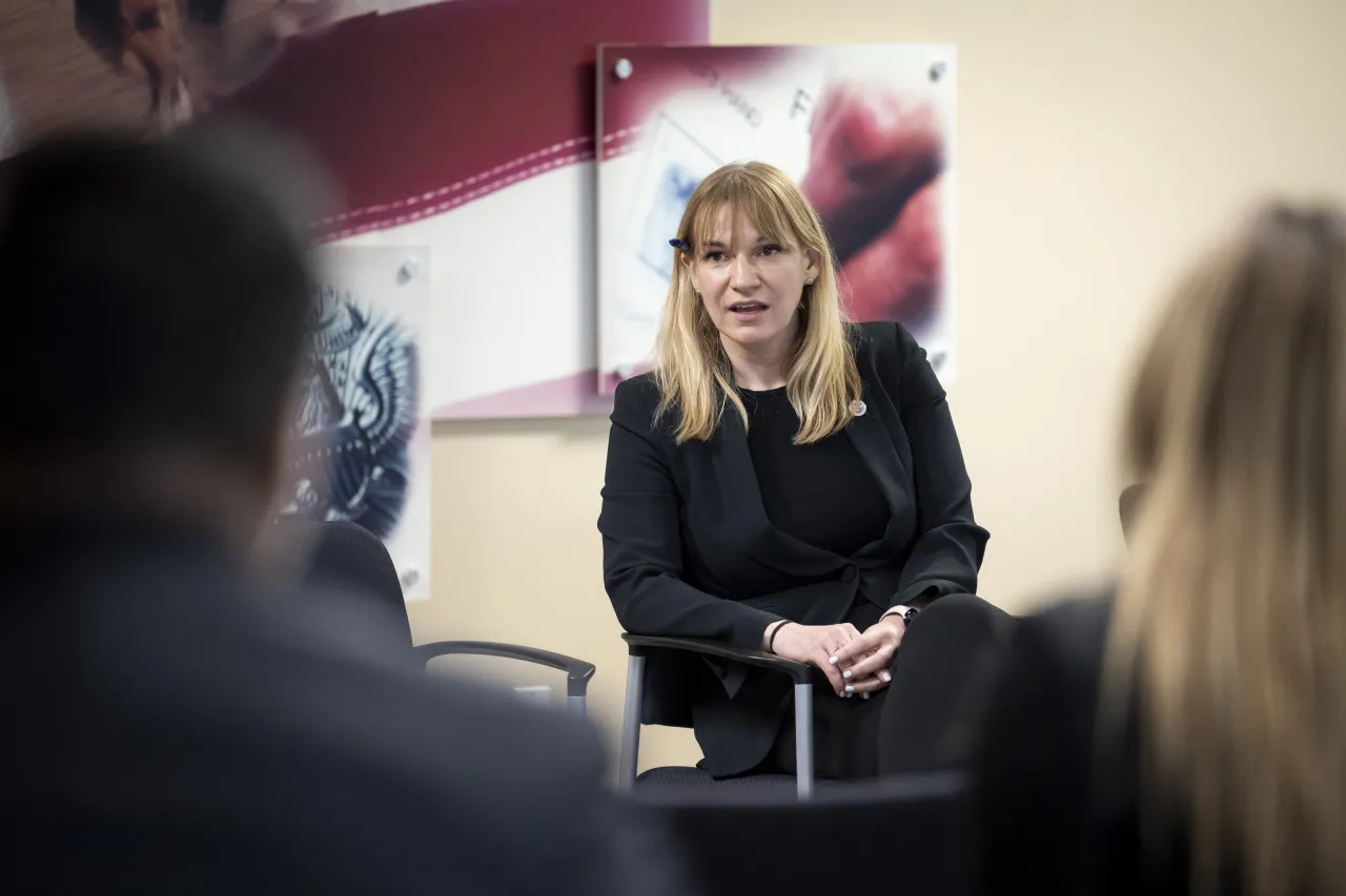 Image: DHS Acting Deputy Secretary Kristie Canegallo Visits with USSS Employees   (037)