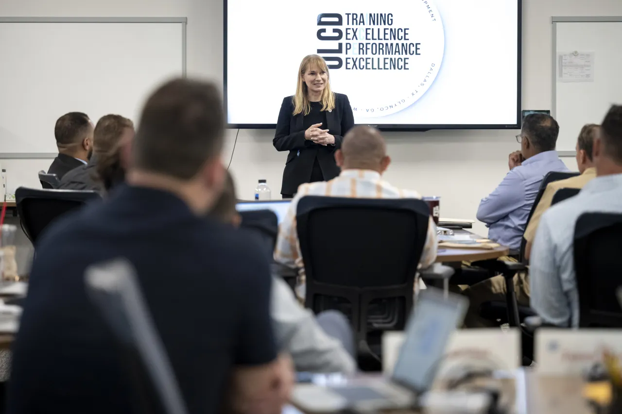 Image: DHS Acting Deputy Secretary Kristie Canegallo Speaks with Students at the HSI Leadership Development Center   (040)