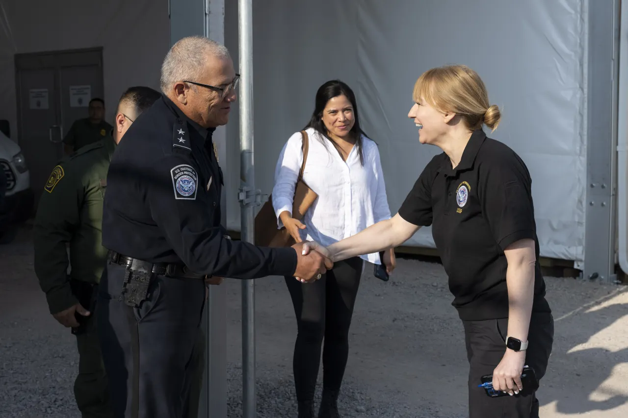 Image: DHS Acting Deputy Secretary Kristie Canegallo Visits the Border Patrol El Paso Hardened Facility   (047)