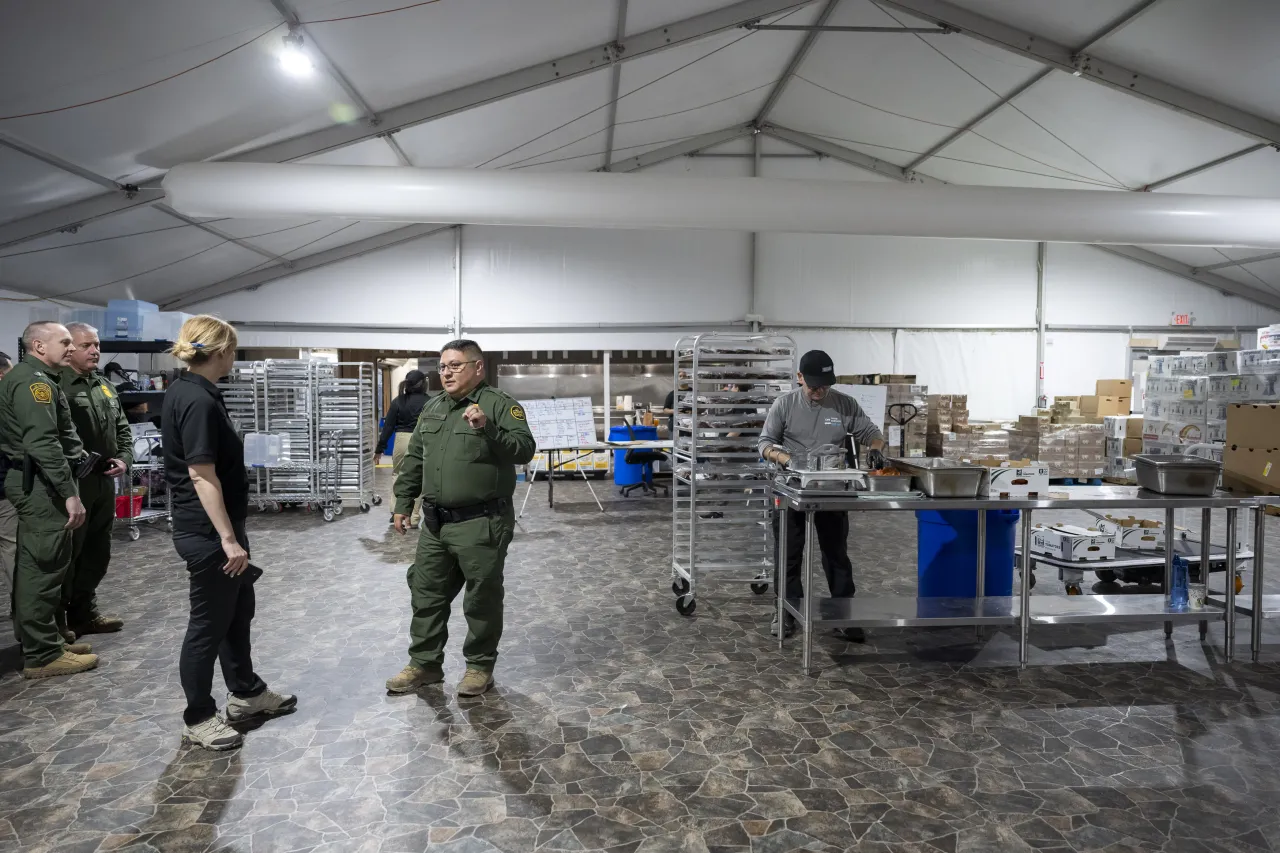 Image: DHS Acting Deputy Secretary Kristie Canegallo Visits the Border Patrol El Paso Hardened Facility   (059)