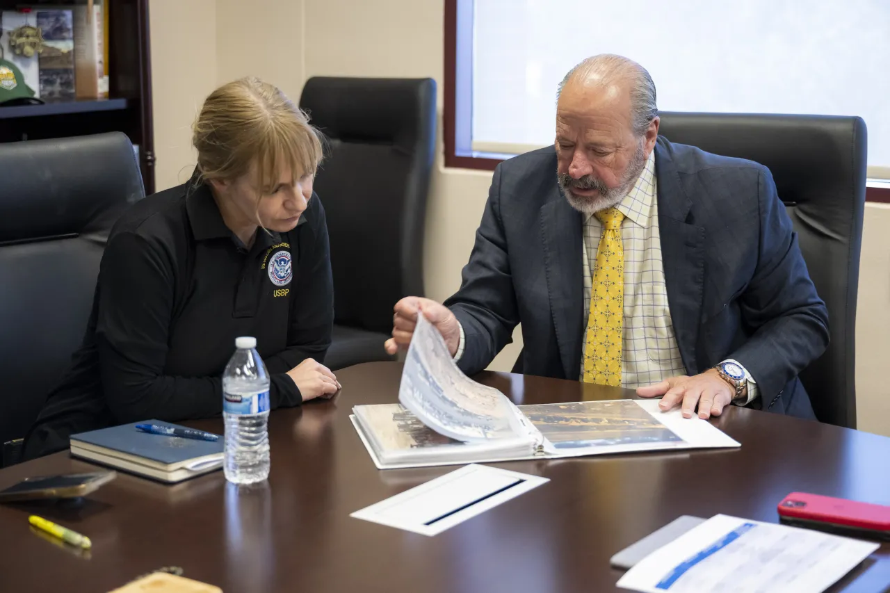 Image: DHS Acting Deputy Secretary Kristie Canegallo Meets with the Mayor of El Paso  (070)