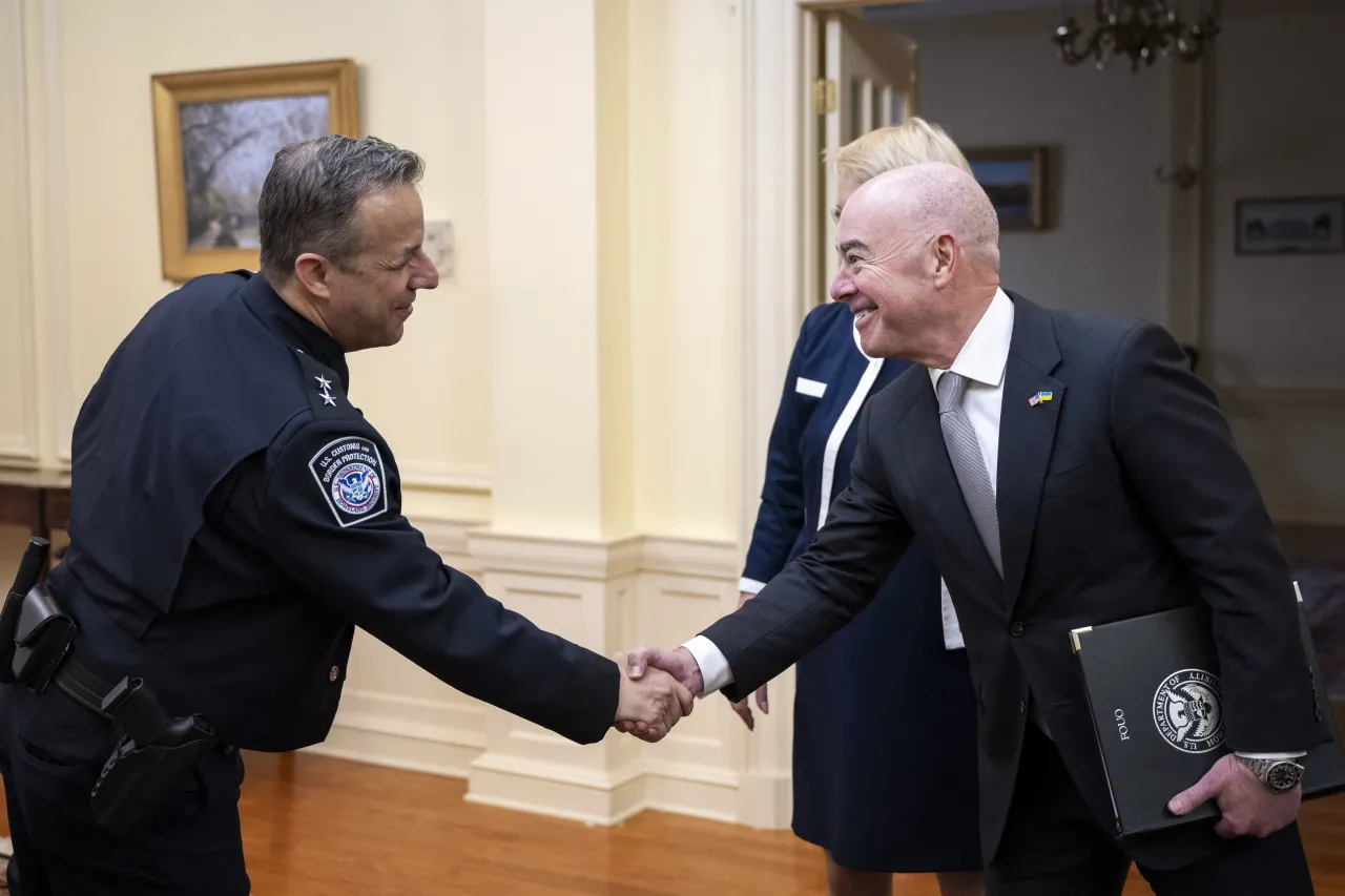 Image: DHS Secretary Alejandro Mayorkas Delivers Remarks at the Ukraine Cultural Artifacts Repatriation Ceremony (005)