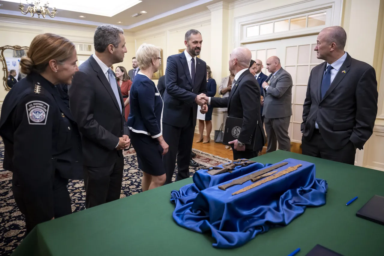 Image: DHS Secretary Alejandro Mayorkas Delivers Remarks at the Ukraine Cultural Artifacts Repatriation Ceremony (010)