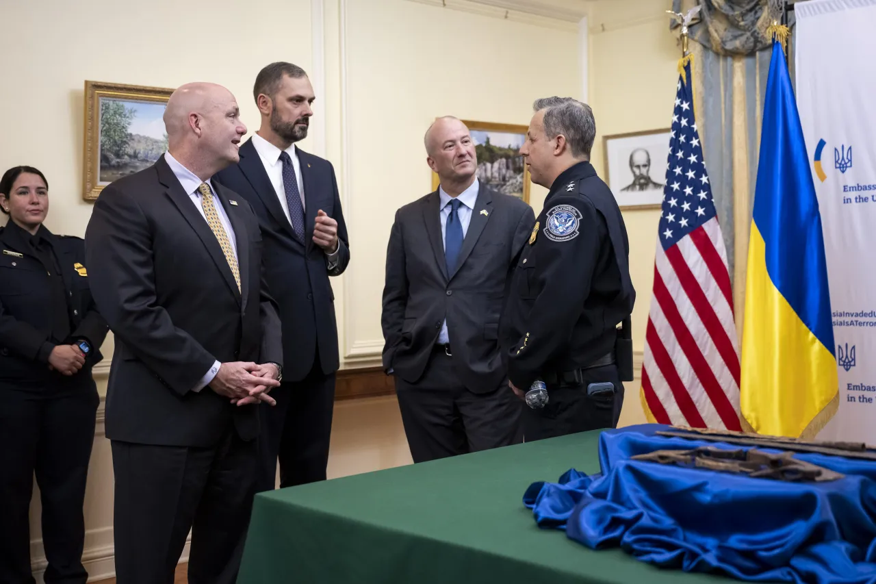 Image: DHS Secretary Alejandro Mayorkas Delivers Remarks at the Ukraine Cultural Artifacts Repatriation Ceremony (014)