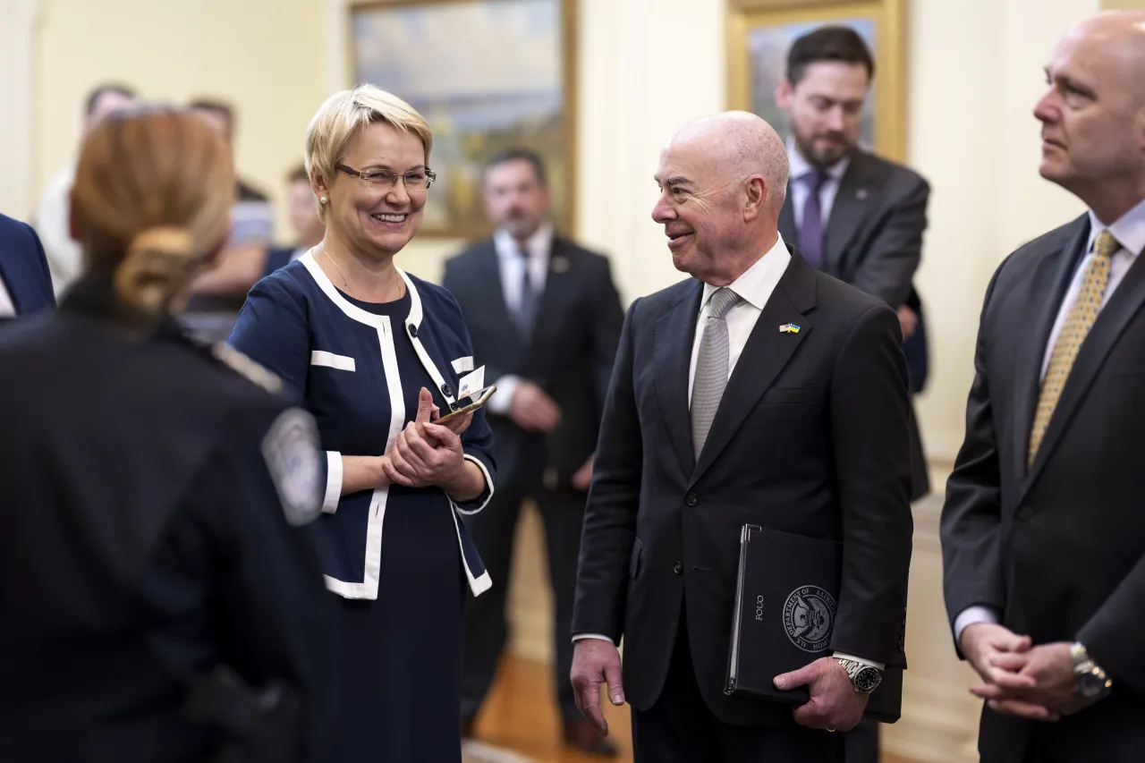 Image: DHS Secretary Alejandro Mayorkas Delivers Remarks at the Ukraine Cultural Artifacts Repatriation Ceremony (017)