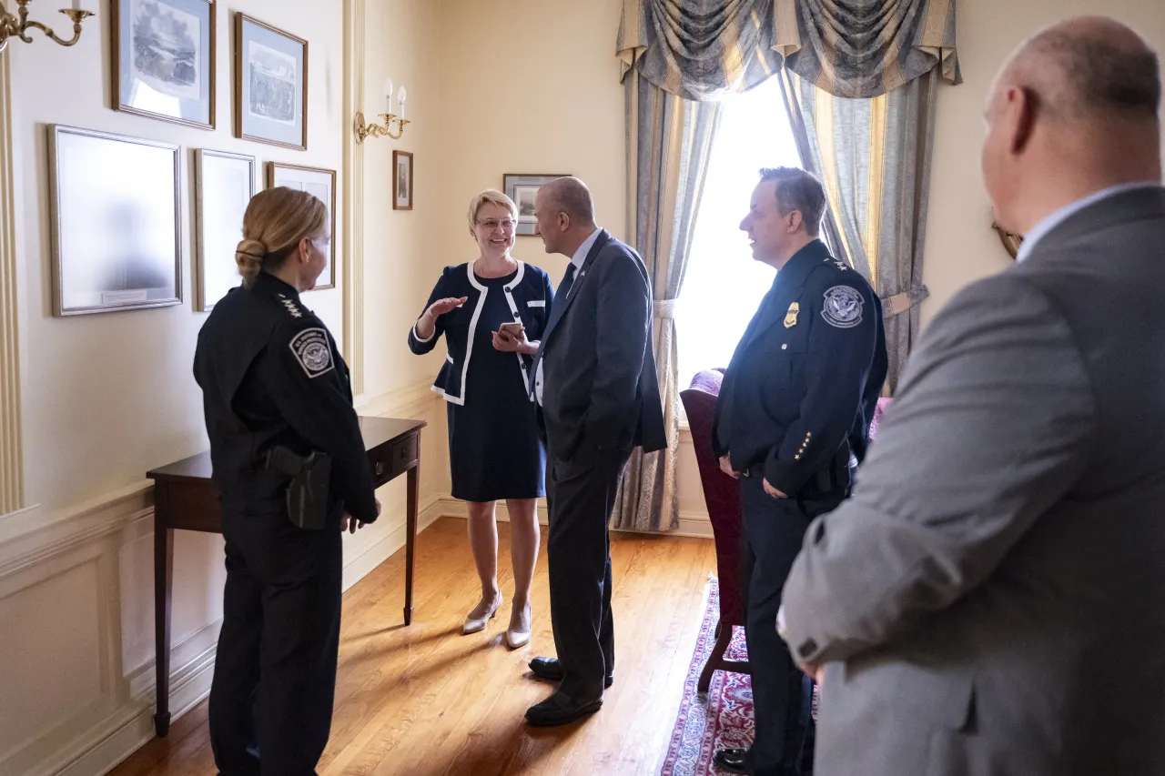 Image: DHS Secretary Alejandro Mayorkas Delivers Remarks at the Ukraine Cultural Artifacts Repatriation Ceremony (023)