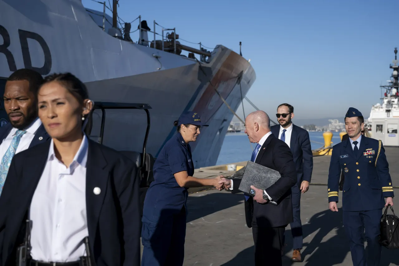 Image: DHS Secretary Alejandro Mayorkas Tours USCGC Stratton (004)