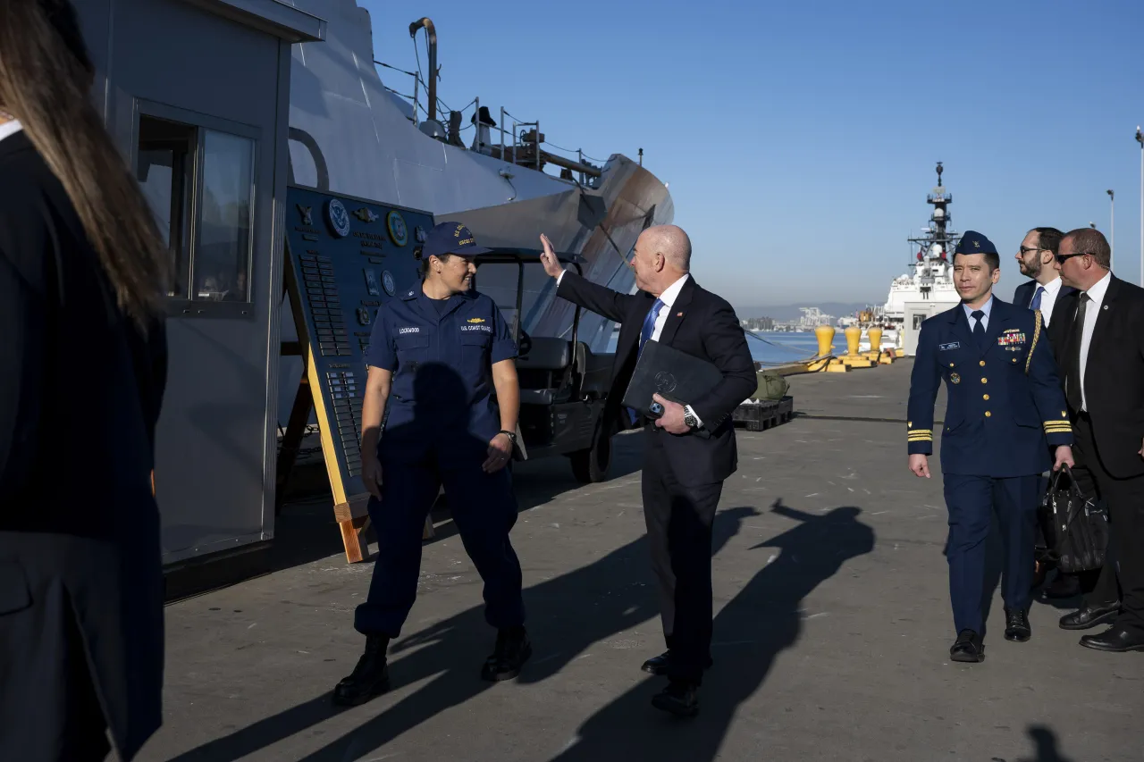 Image: DHS Secretary Alejandro Mayorkas Tours USCGC Stratton (005)