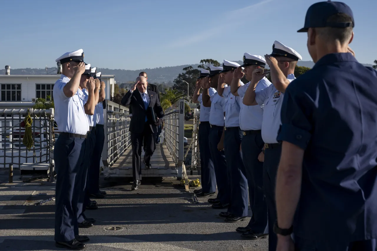 Image: DHS Secretary Alejandro Mayorkas Tours USCGC Stratton (006)