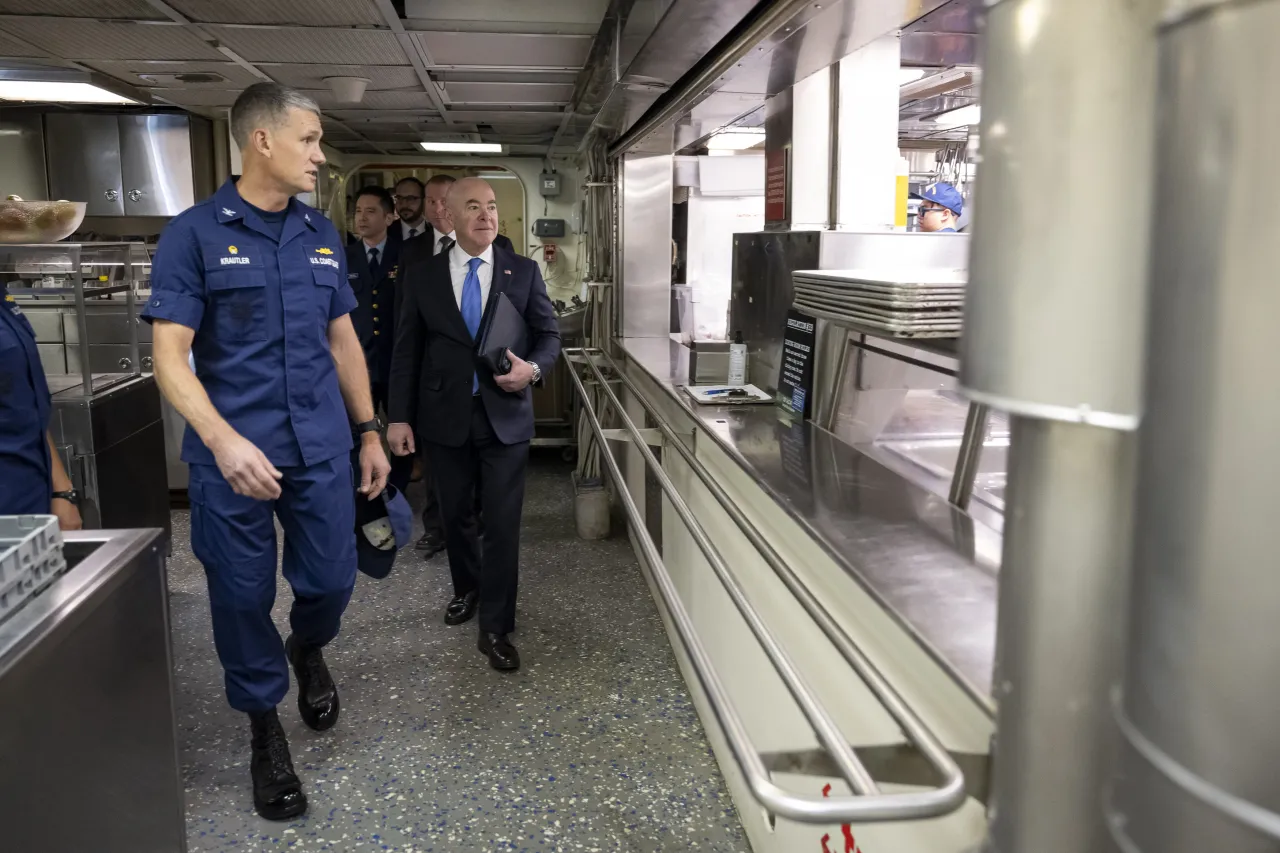 Image: DHS Secretary Alejandro Mayorkas Tours USCGC Stratton (011)