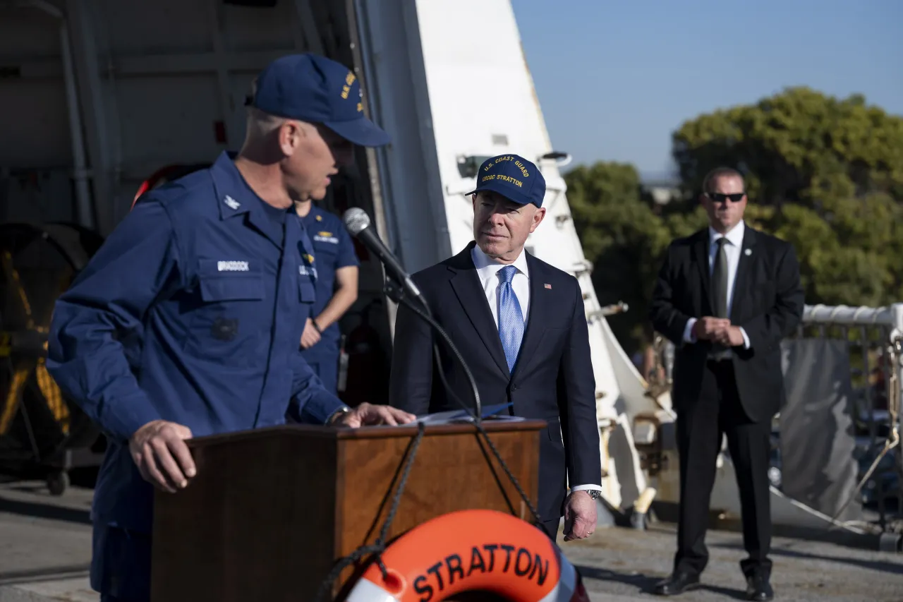 Image: DHS Secretary Alejandro Mayorkas Tours USCGC Stratton (038)