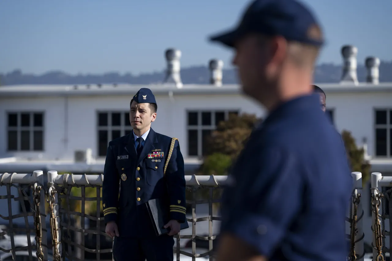 Image: DHS Secretary Alejandro Mayorkas Tours USCGC Stratton (039)