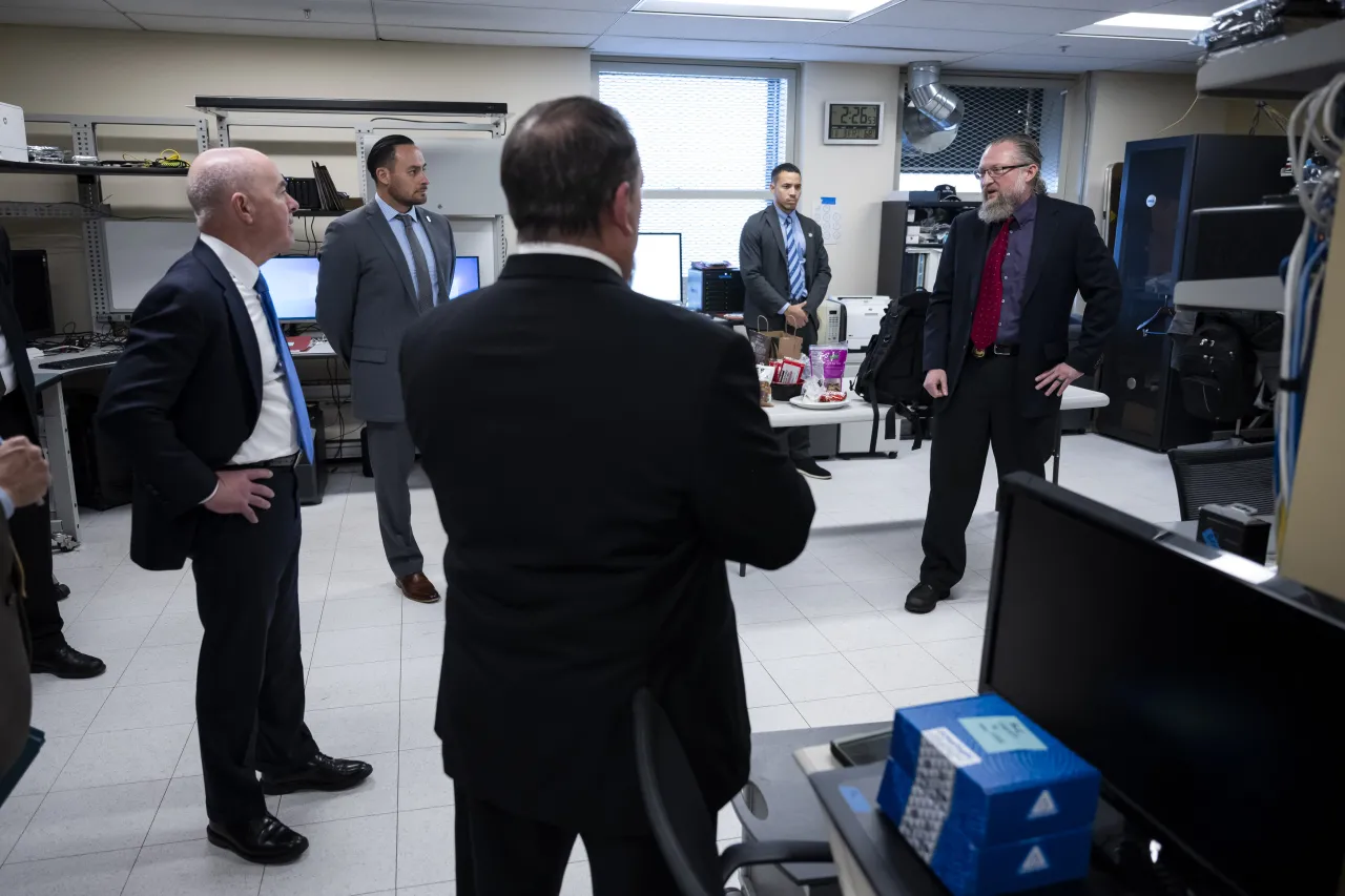 Image: DHS Secretary Alejandro Mayorkas Engages with the Workforce of USCIS, HSI, and ERO  (032)