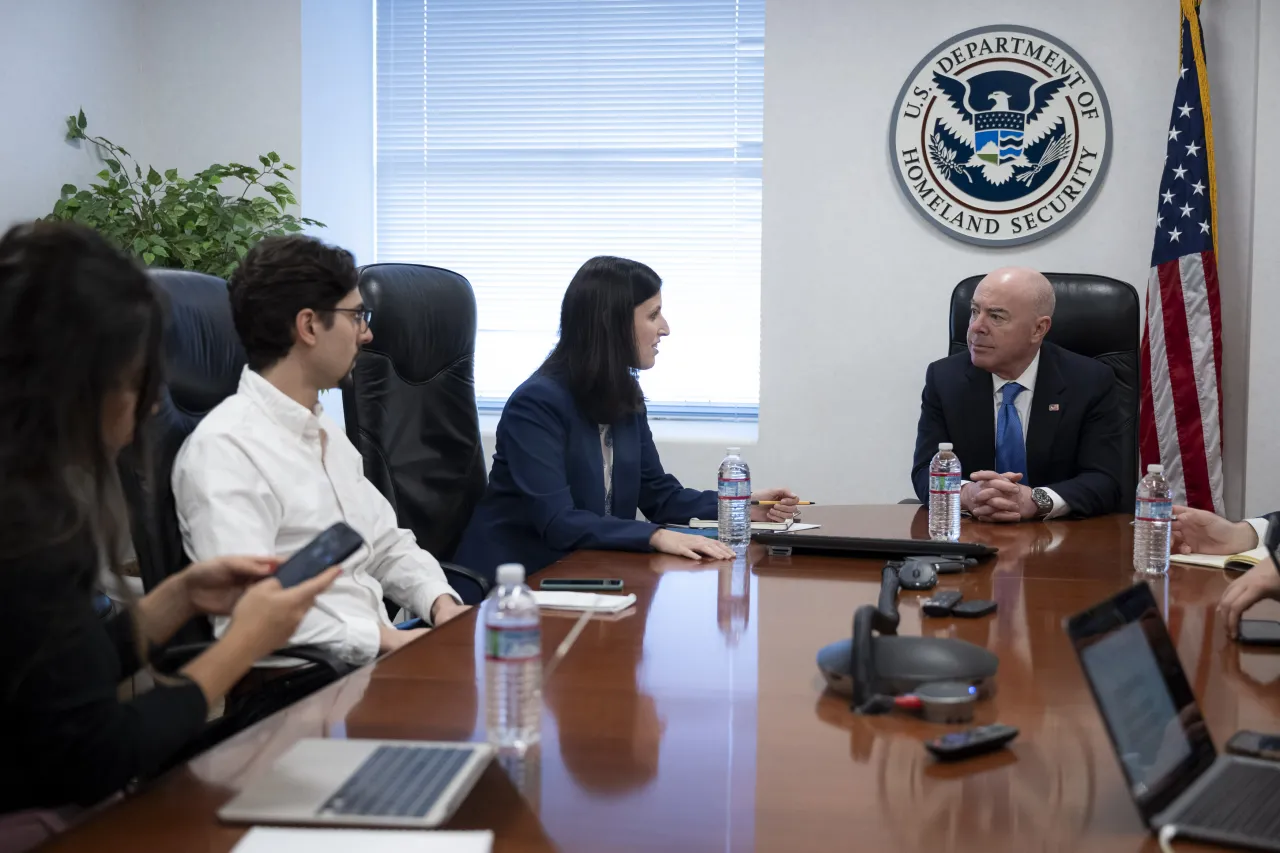 Image: DHS Secretary Alejandro Mayorkas Engages with the Workforce of USCIS, HSI, and ERO  (044)