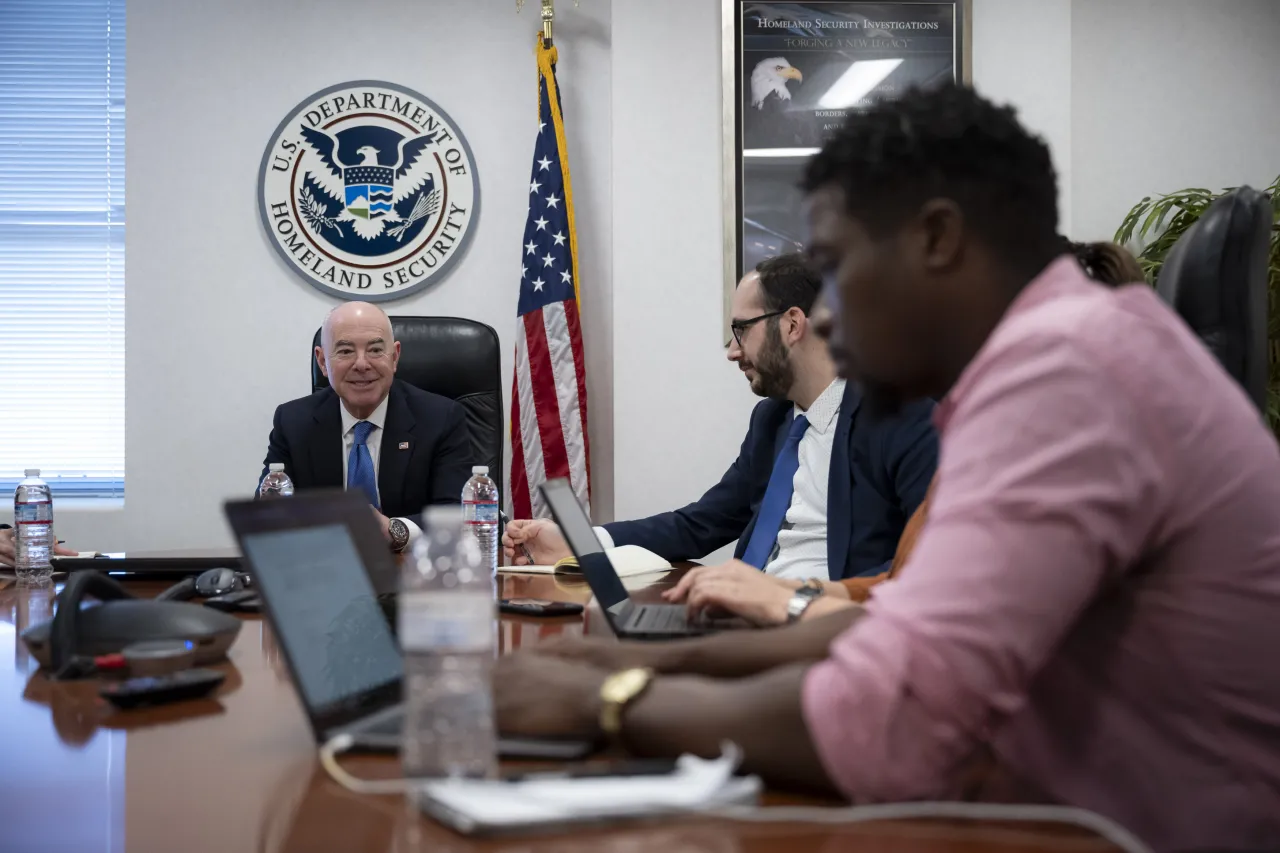 Image: DHS Secretary Alejandro Mayorkas Engages with the Workforce of USCIS, HSI, and ERO  (047)