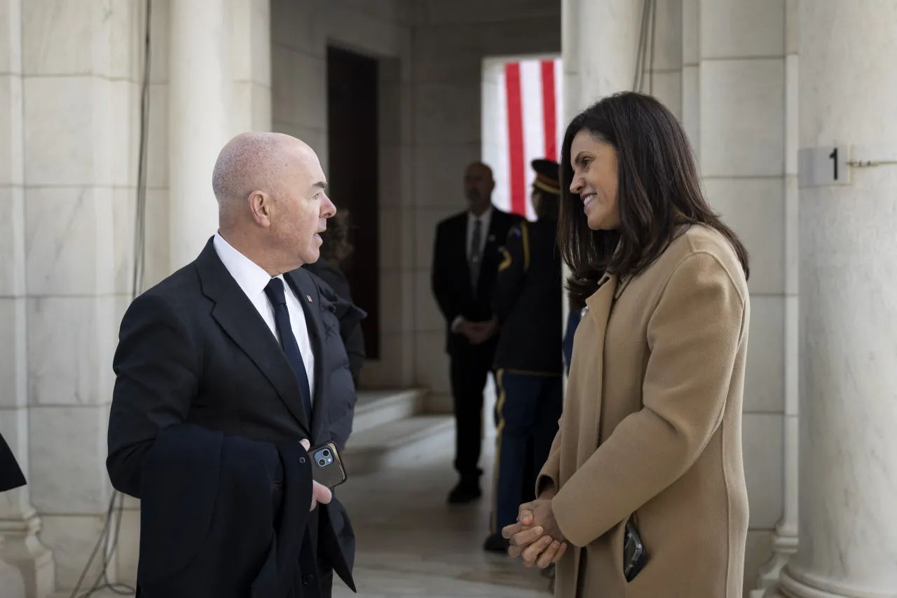 Image: DHS Secretary Alejandro Mayorkas Attends the Annual Veterans Day Ceremony at Arlington National Cemetery (001)