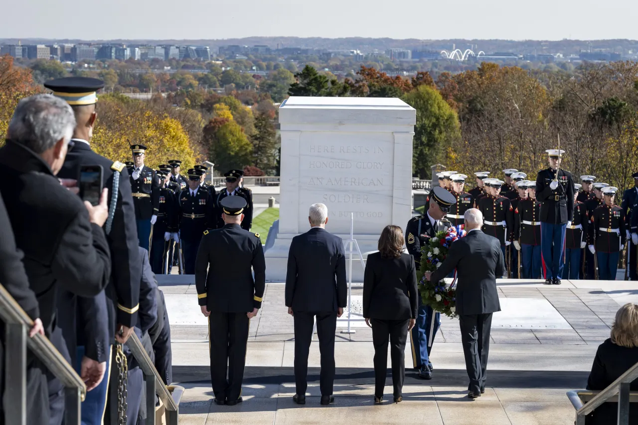 Image: DHS Secretary Alejandro Mayorkas Attends the Annual Veterans Day Ceremony at Arlington National Cemetery (006)