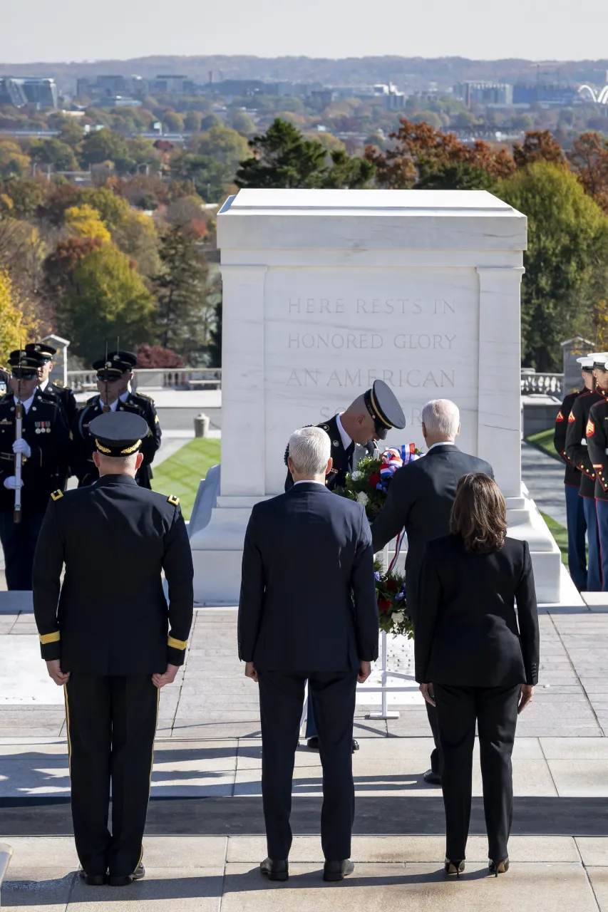 Image: DHS Secretary Alejandro Mayorkas Attends the Annual Veterans Day Ceremony at Arlington National Cemetery (007)