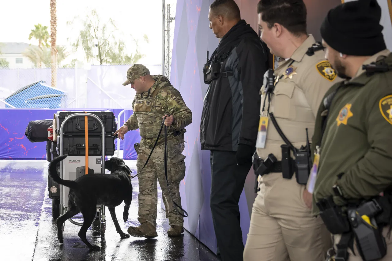 Image: DHS Works with NFL, Nevada, and Las Vegas Partners to Secure Super Bowl LVIII (011)