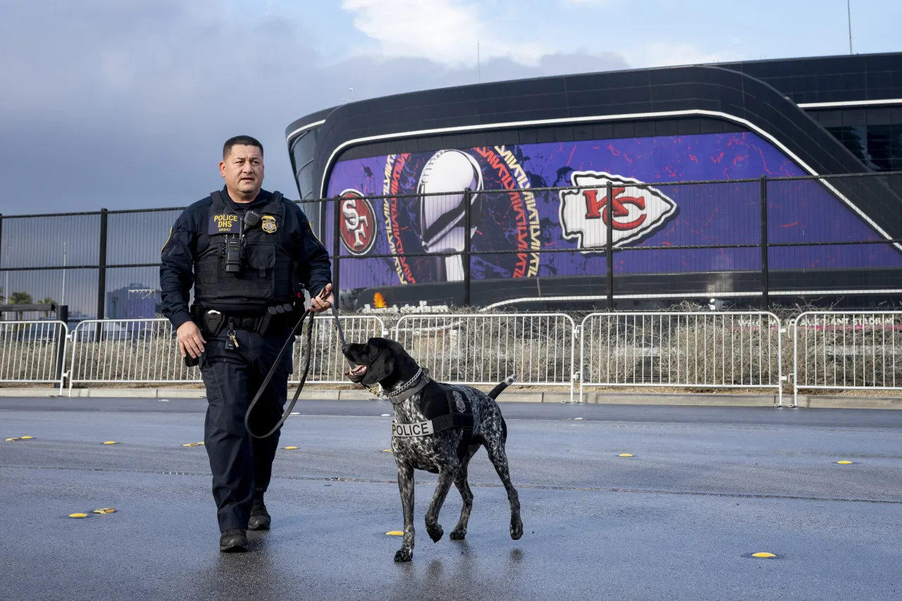 Image: DHS Works with NFL, Nevada, and Las Vegas Partners to Secure Super Bowl LVIII (095)