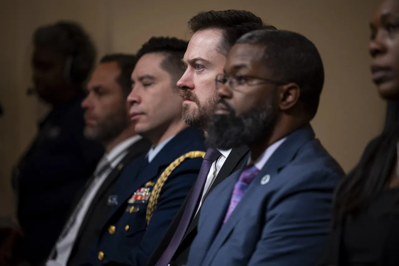 Image: DHS Secretary Alejandro Mayorkas Testifies During a House Homeland Security Committee Hearing   (013)