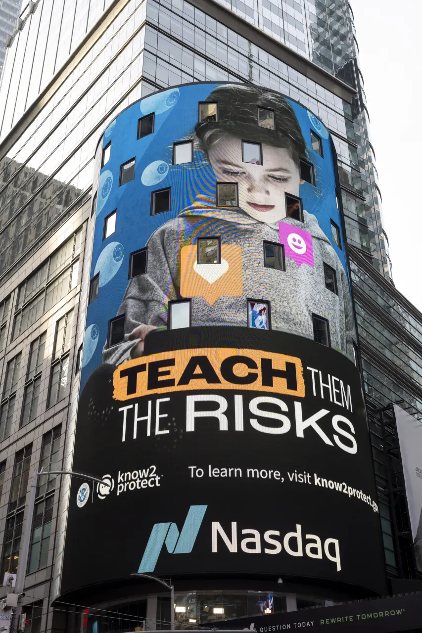 Image: DHS Secretary Alejandro Mayorkas Views the Know2Protect Billboard in Times Square (002)