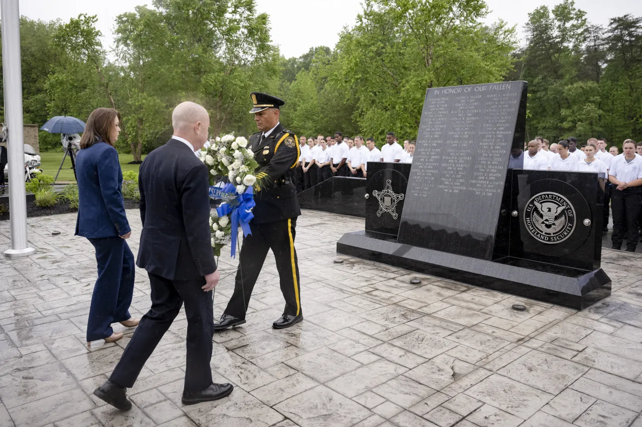 Image: DHS Secretary Alejandro Mayorkas Attends the USSS Wall of Honor Ceremony  (033)