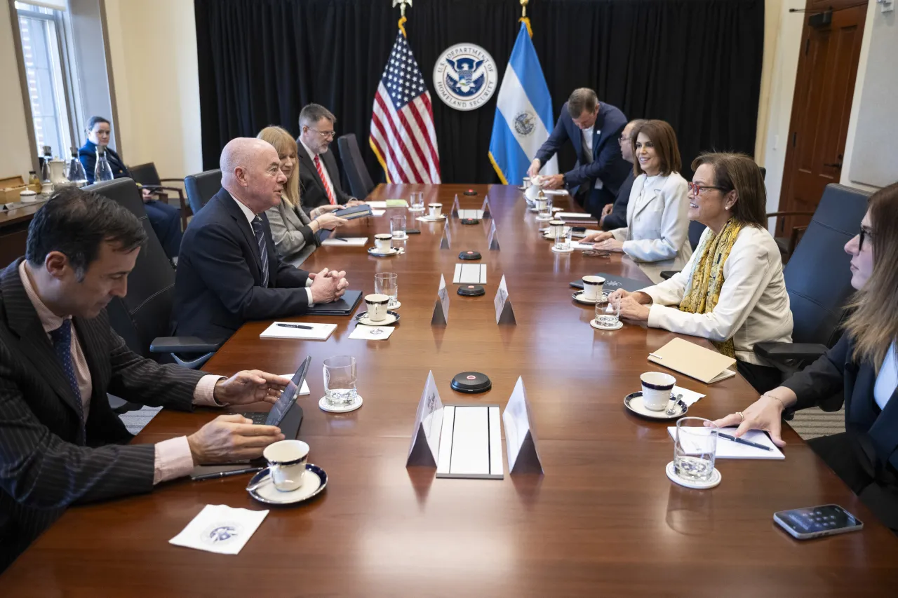Image: DHS Secretary Alejandro Mayorkas Participates in a Bilateral Meeting with Salvadoran Foreign Minister Alexandra Hill Tinoco (005)