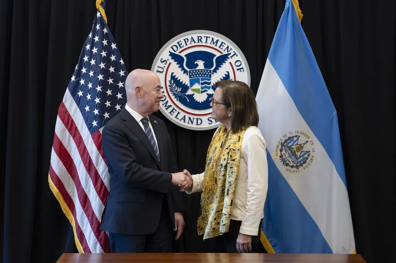 Image: DHS Secretary Alejandro Mayorkas Participates in a Bilateral Meeting with Salvadoran Foreign Minister Alexandra Hill Tinoco (009)