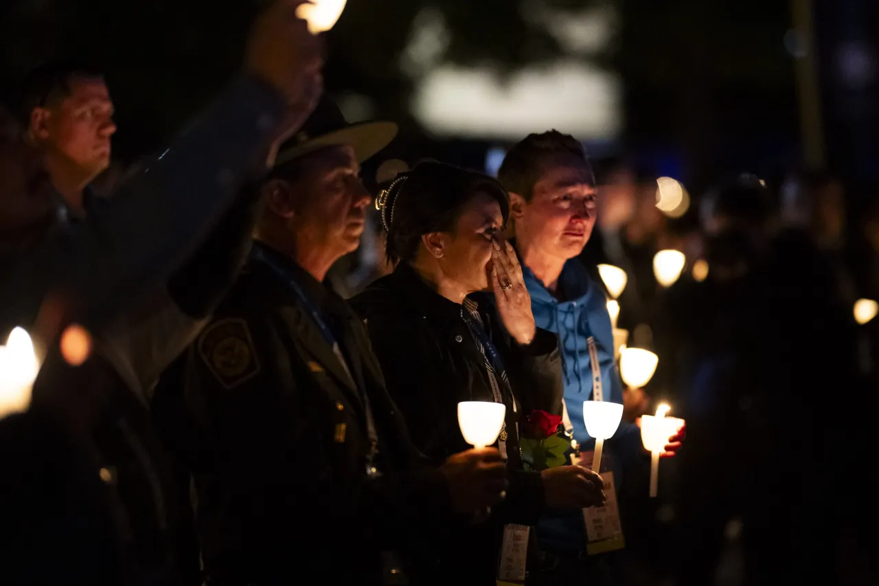 Image: DHS Secretary Alejandro Mayorkas Participates in the Annual Candlelight Vigil on the National Mall (052)