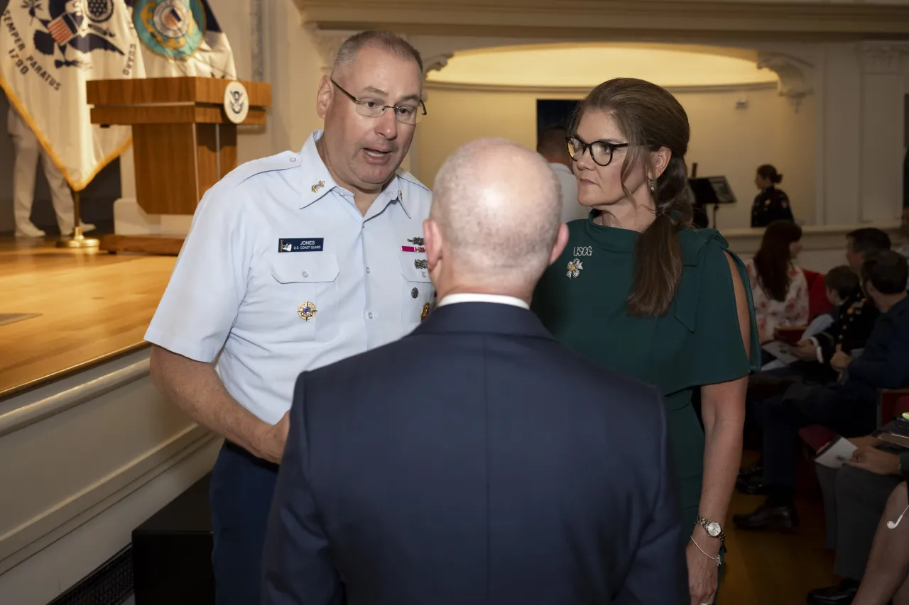 Image: DHS Secretary Alejandro Mayorkas Attends the USCG Vice Commandant’s Change of Watch  (002)