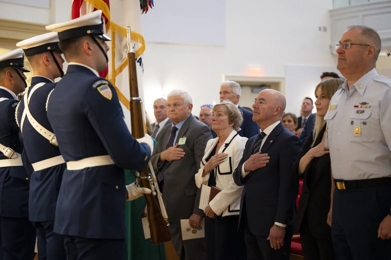 Image: DHS Secretary Alejandro Mayorkas Attends the USCG Vice Commandant’s Change of Watch  (003)