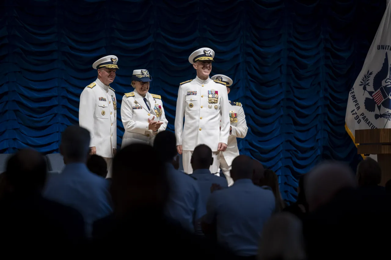 Image: DHS Secretary Alejandro Mayorkas Attends the USCG Vice Commandant’s Change of Watch  (008)