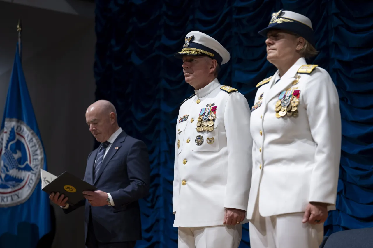 Image: DHS Secretary Alejandro Mayorkas Attends the USCG Vice Commandant’s Change of Watch  (011)