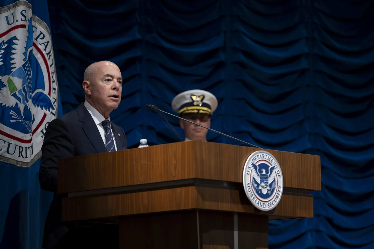 Image: DHS Secretary Alejandro Mayorkas Attends the USCG Vice Commandant’s Change of Watch  (013)