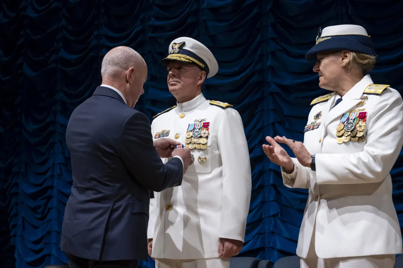 Image: DHS Secretary Alejandro Mayorkas Attends the USCG Vice Commandant’s Change of Watch  (014)